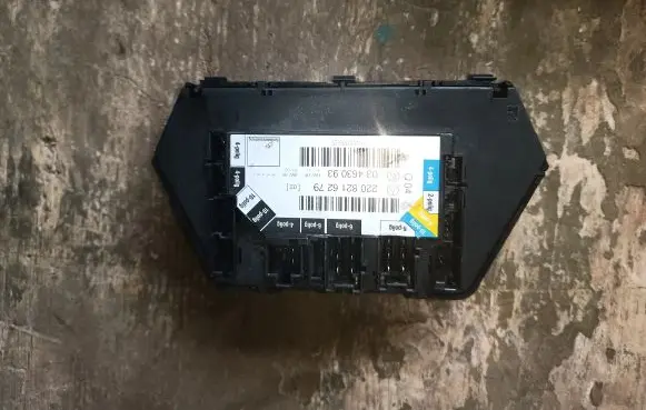Mercedes-Benz S W220 Door control unit/module 2208216279