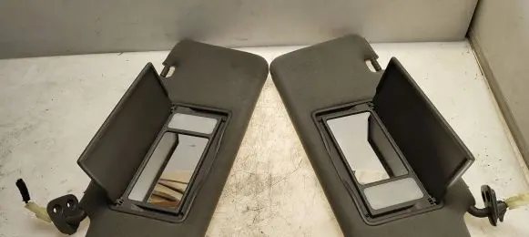 Nissan Murano Z50 Sun visor