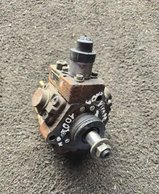 Opel Vivaro Fuel injection high pressure pump 0445010196 8200754783 8200503230