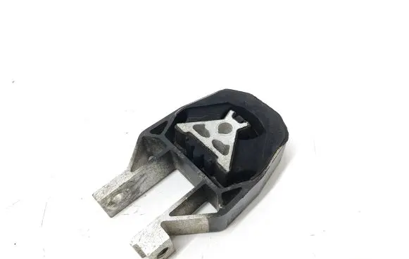 Engine mount bracket
