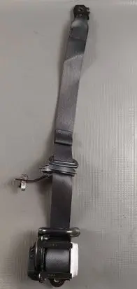 Rear seatbelt
