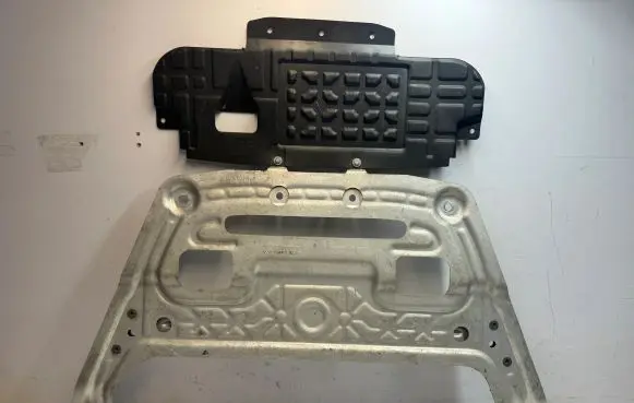 Maserati Levante Other under body part 670102908