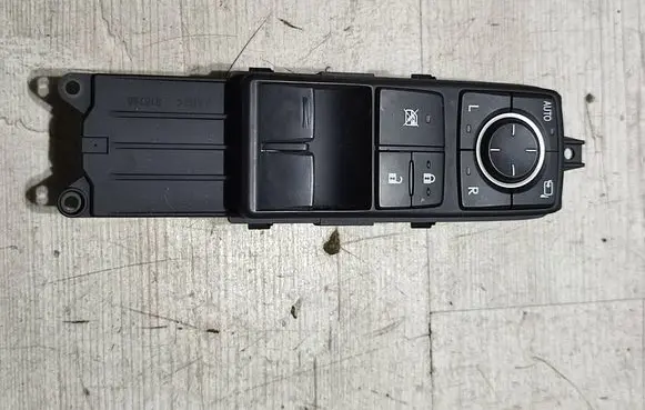 Lexus RC Quarter vent window switch 840A024020