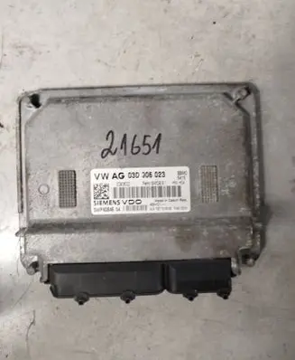 Skoda Octavia Mk2 (1Z) Engine control unit/module 03d906023