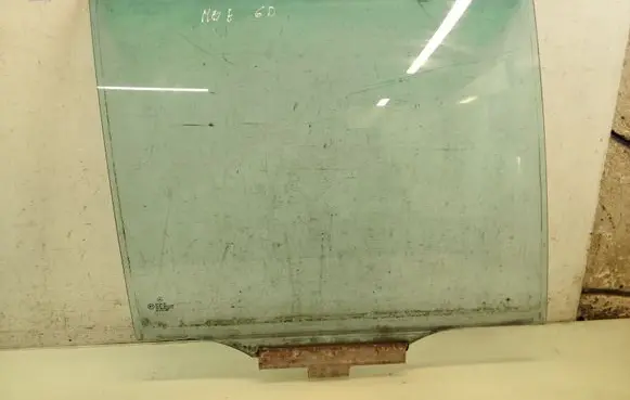 Mercedes-Benz E W210 Rear door window glass 43R001190