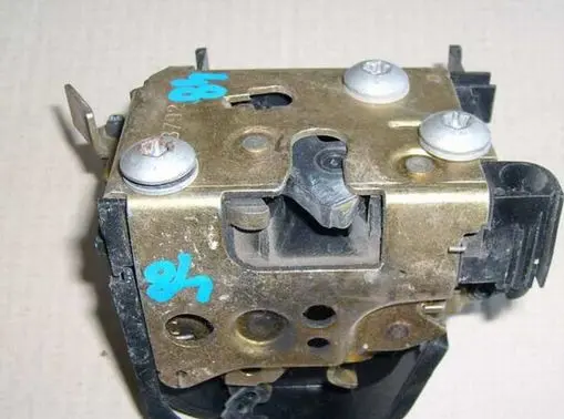 Fiat Punto (176) Front door lock