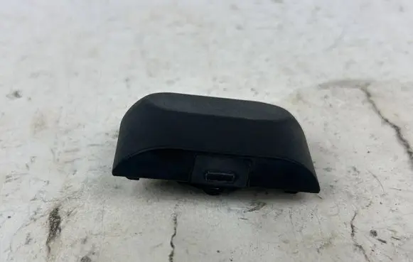 Maserati Ghibli Windshield washer spray nozzle 