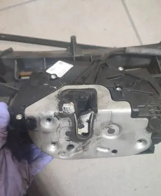 Ford Grand C-MAX Sliding door lock AM5AU26413CH 917045106