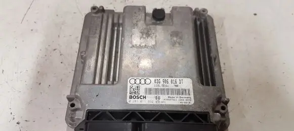 Audi A3 S3 8P Engine control unit/module 03G906016DT 0281011892 1039S07823