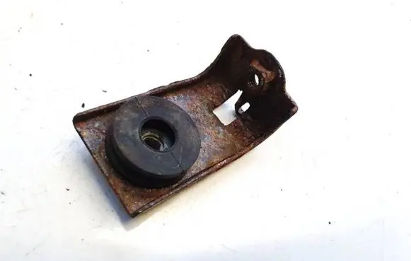 Honda Accord Radiator mount bracket 