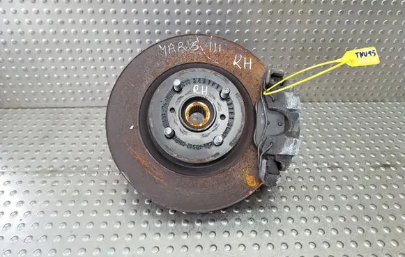 Toyota Yaris Front wheel hub spindle knuckle