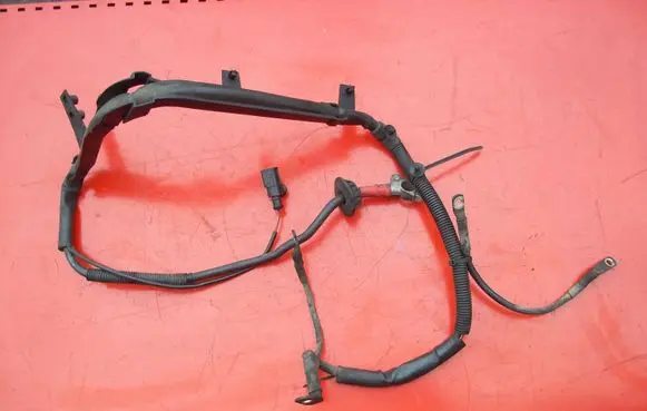 Audi A6 S6 C5 4B Positive cable (battery)
