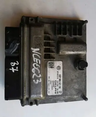 Nissan Cube Z10 Engine control unit/module ECU 03P906021BC