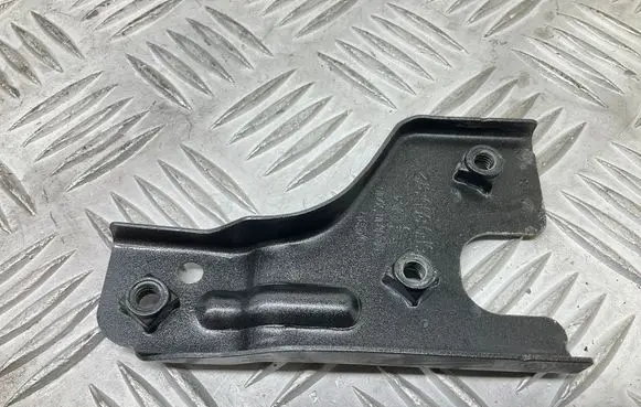 Seat Leon (5F) Fender mounting bracket 5F0805372