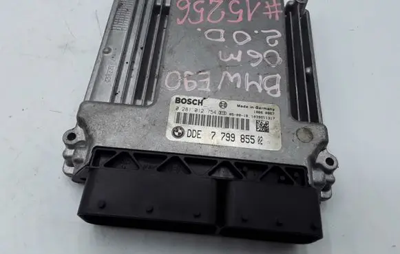 BMW 5 E60 E61 Engine control unit/module 7799855 779985502 0281012754