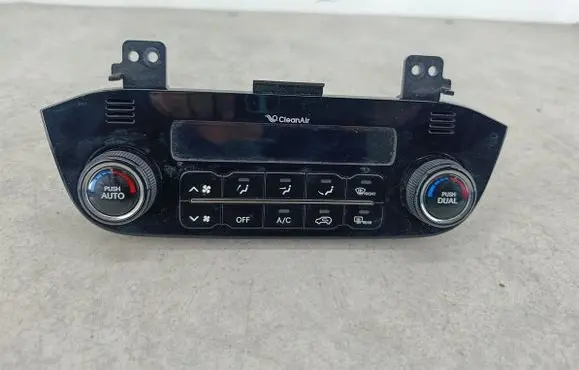 KIA Sportage Climate control/heater control trim 97250-3U101