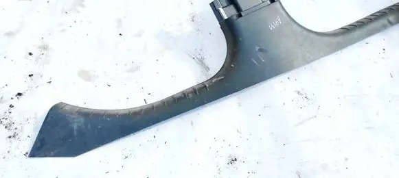 Front sill trim cover