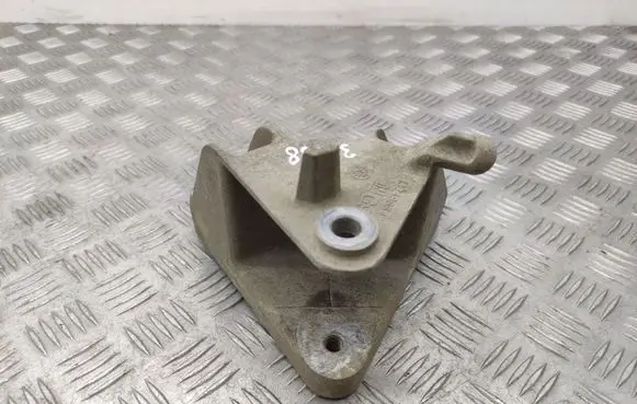 Opel Astra J Engine mounting bracket 13248664