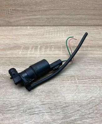 Renault Megane III Windscreen/windshield washer pump 8200031805 7700430078 8200184555