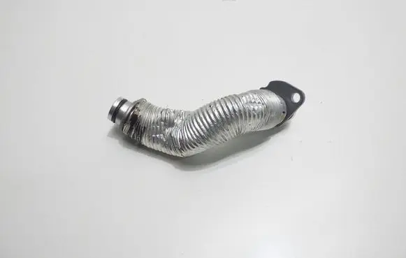 BMW 1 F40 Turbo turbocharger oiling pipe/hose 8629970