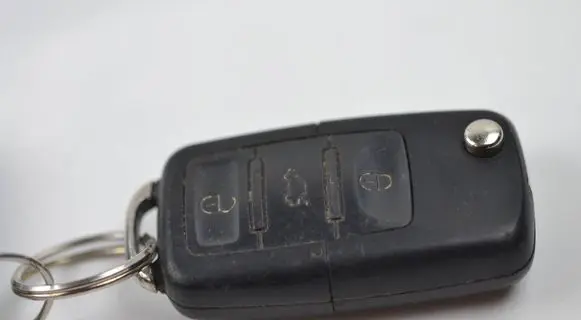 Volkswagen Golf V Ignition key/card 