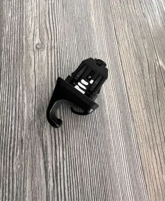 Toyota C-HR I Sun visor clip/hook/bracket 