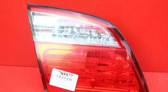 Nissan Maxima Rear/tail lights