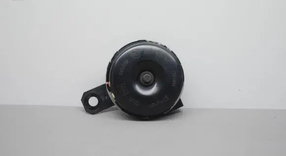 Toyota RAV 4 (XA40) Horn signal 8651020280