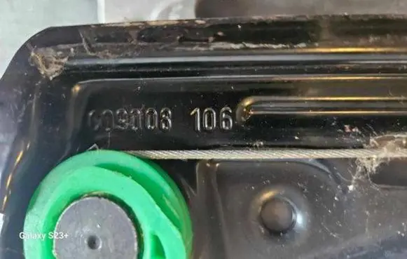 Volkswagen Golf VII Sliding door window regulator with motor 5G4837461F C03532103 0911201220153