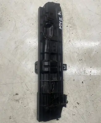 BMW X1 E84 Radiator mount bracket 11074810 7107524912