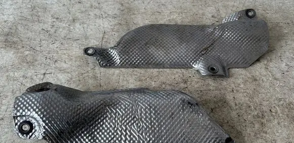 Chrysler 300C Exhaust heat shield