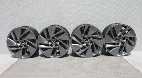 Nissan Qashqai J12 R17 alloy rim FELGINISSAN6UA2A