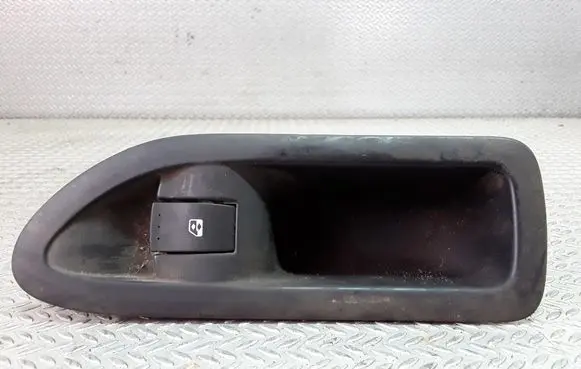 Renault Laguna II Electric window control switch 8200016013