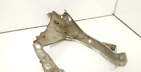 Opel Zafira B Headlight/headlamp mounting bracket