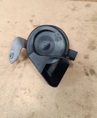 Mercedes-Benz C W205 Horn signal A2055421520