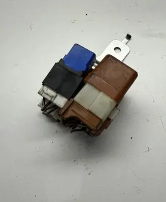 Nissan X-Trail T30 other engine part 