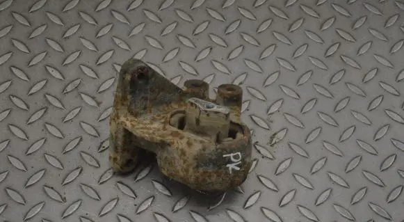 Dodge RAM 1500 DS Engine mount bracket