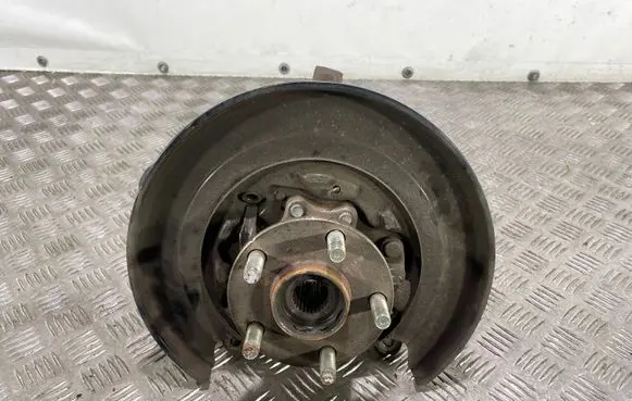 Subaru Forester SJ Rear wheel hub