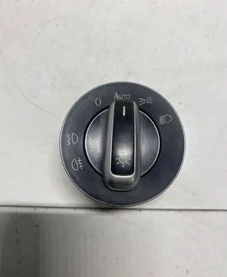 Volkswagen Touran I Light switch