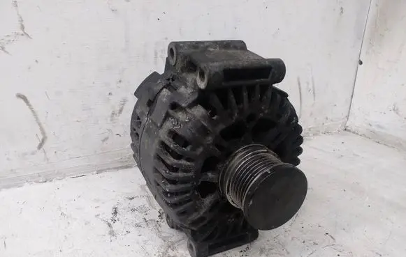 Mercedes-Benz C W204 Generator/alternator A0141541102 TG15C130 2605299A