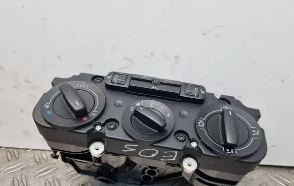 Volkswagen Eos Climate control unit 74730961 02262299