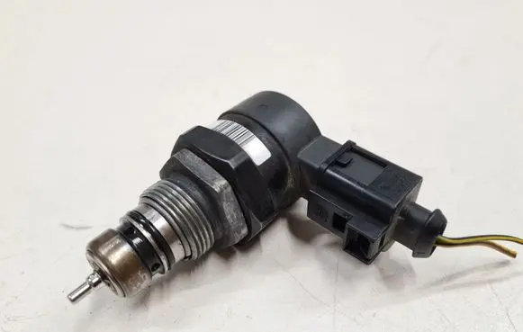 Fuel pressure sensor