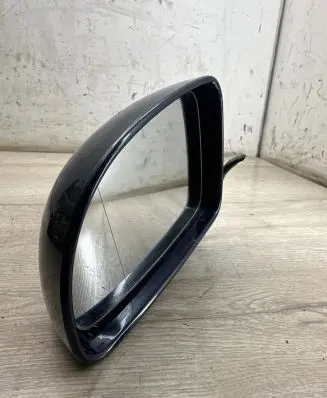 Volkswagen New Beetle Front door electric wing mirror E1010545