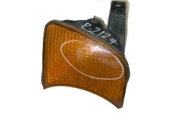 BMW 5 E34 Front indicator light 1384034