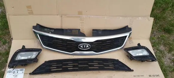 KIA Ceed Front bumper upper radiator grill 86351-1H500