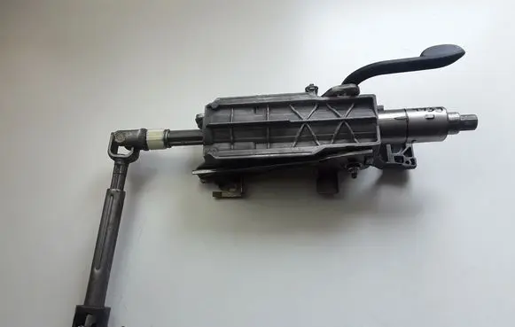 Steering column universal joint
