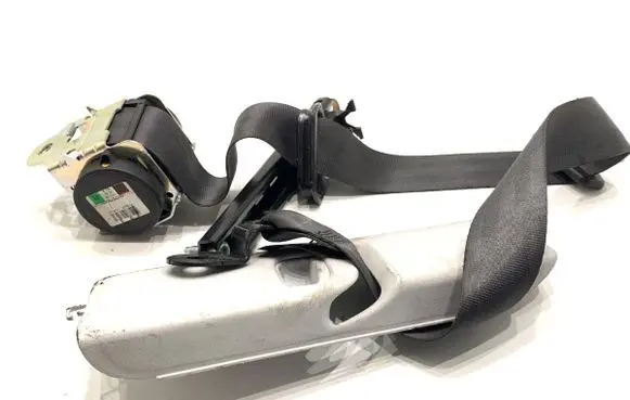 Opel Corsa E Front seatbelt 13427741