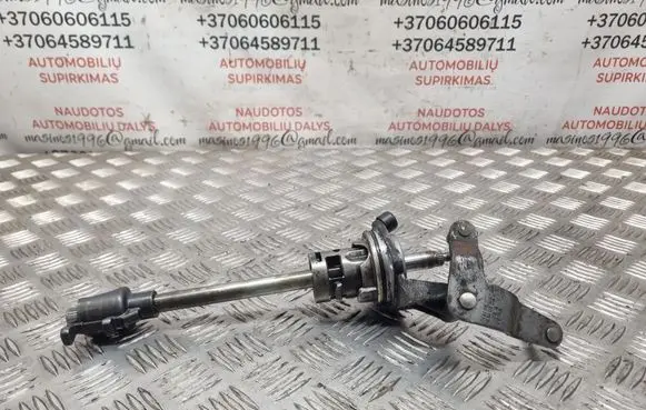 Volkswagen PASSAT B6 Gear selector/shifter in gearbox 020301230B