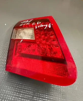 Mercedes-Benz E W212 Tailgate rear/tail lights A2129060358 483523 778003