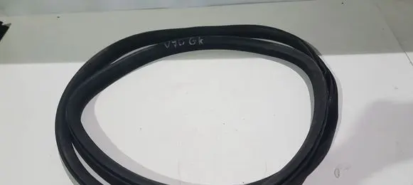 Volvo V70 Rear door rubber seal (on body) 8663935
